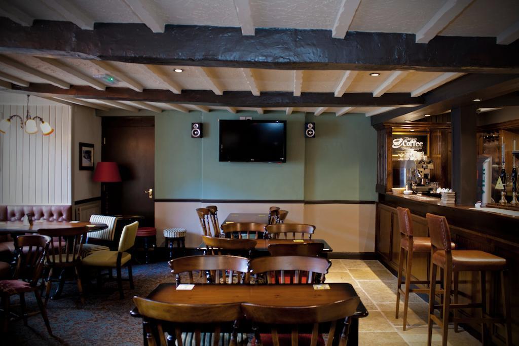 The White Lion Hotel Махинллет Экстерьер фото